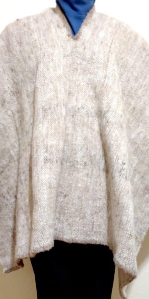 Wool winter poncho made with 100% hand-woven sheep wool in beige