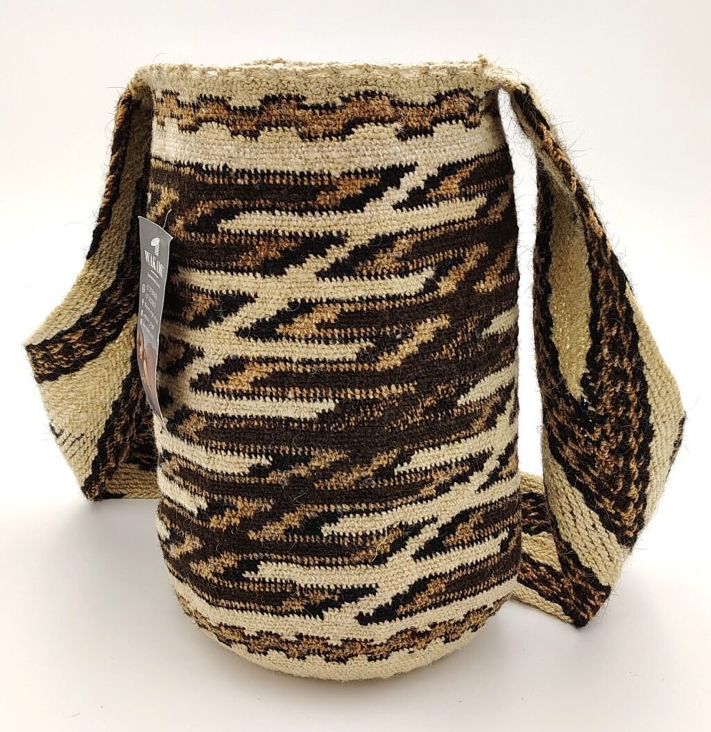 Arhuaca Bag Arhuaca Bag, beautifully woven by hand with a small needle.