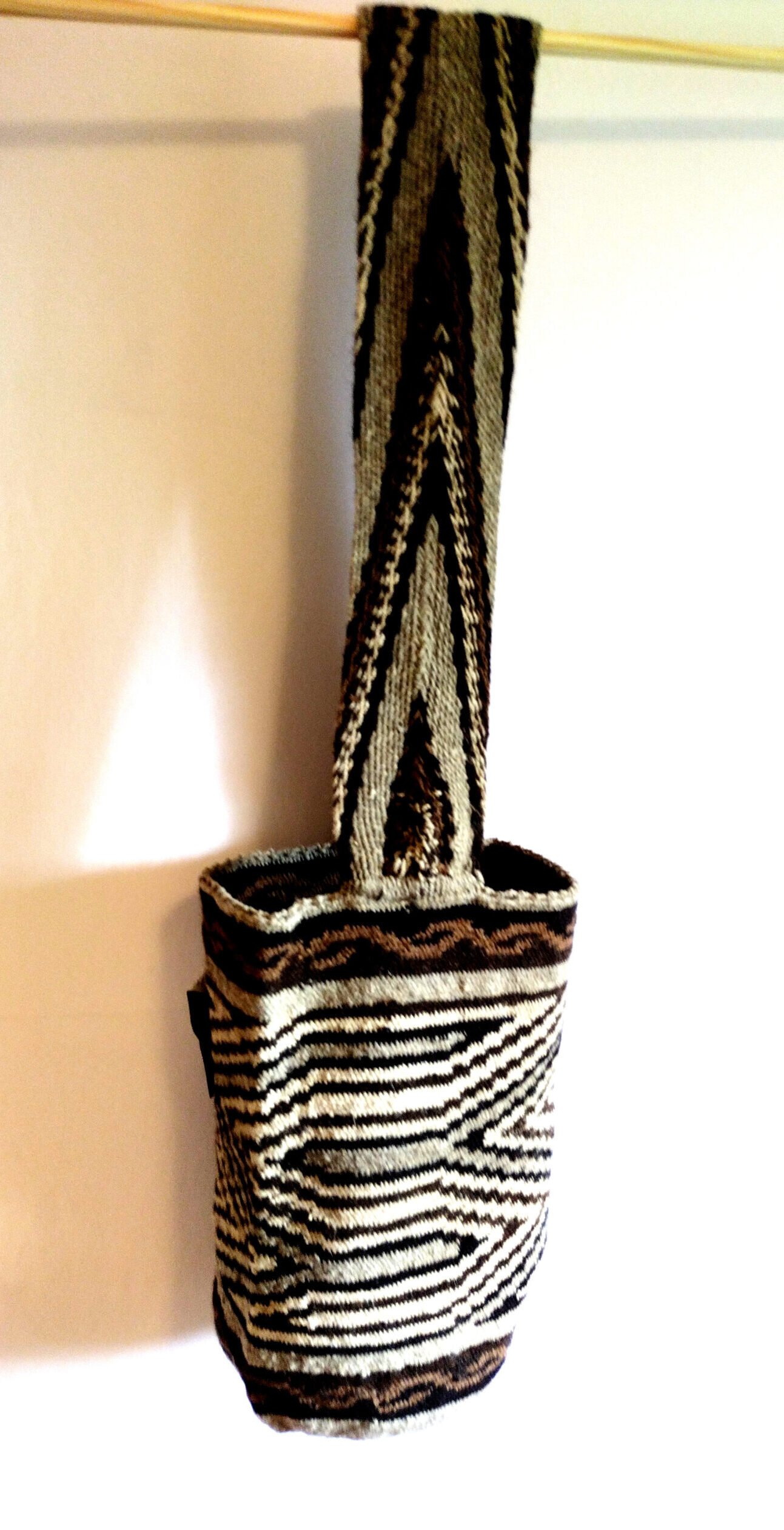 Arhuaca Bag Hand-woven Arhuaca bag made from pure wool